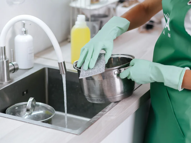 Химчистка мягкой мебели с выездом на дом в Комсомольске-на-Амуре